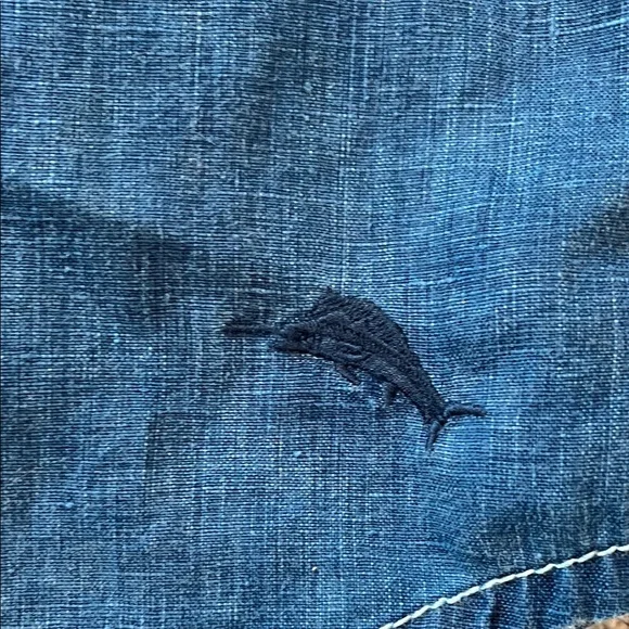 Tommy Bahama Men's Casual Blue Button Down Shirt - Picture 4 of 6